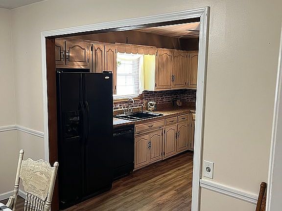 Open Kitchen/Dining Room