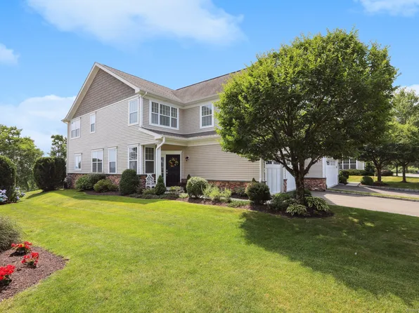 3 Old Lookout Way #3, Bethel, CT 06801
