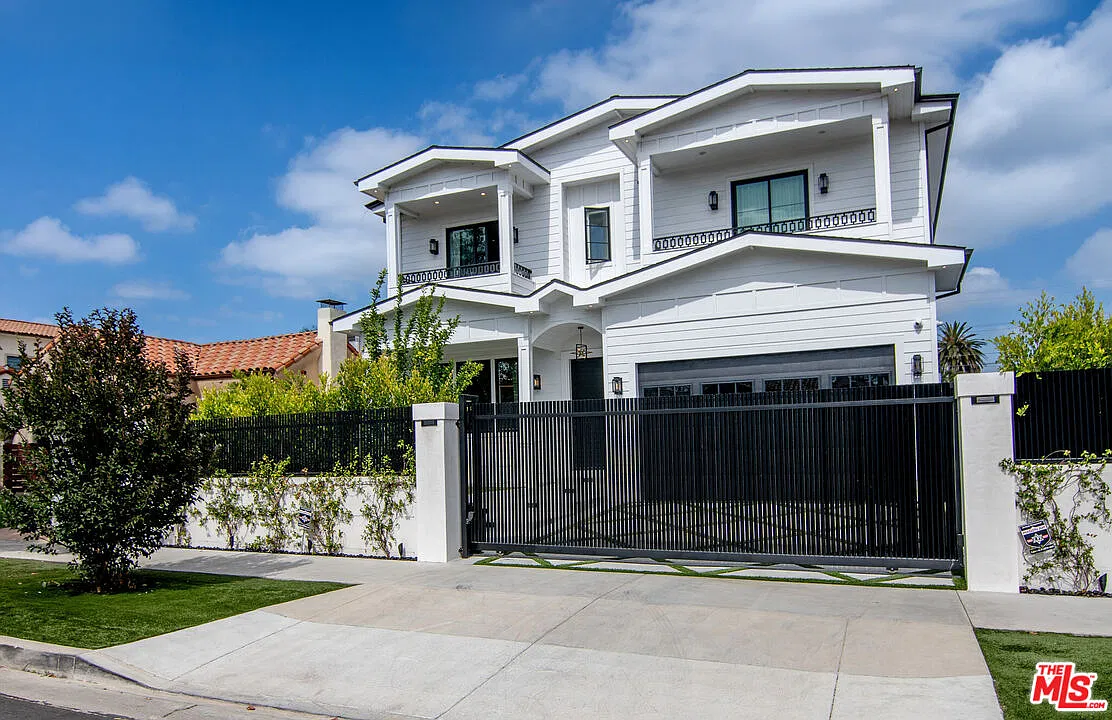5 bed, 5.5 bath, $30,000 — Photo 4