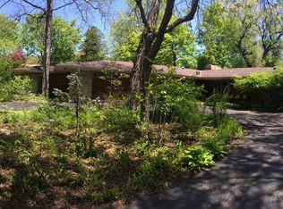 6876 N Elm Tree Rd, Glendale, WI 53217