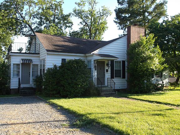 3rd image of 1057 Clinton St