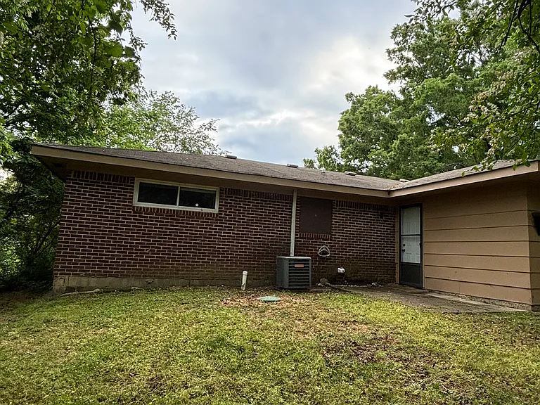 5043 Shoals Ln — Photo 18