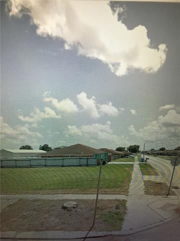 2nd image of 3521 Decomine Dr