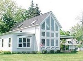 6905 Lake Rd, Madison, OH 44057