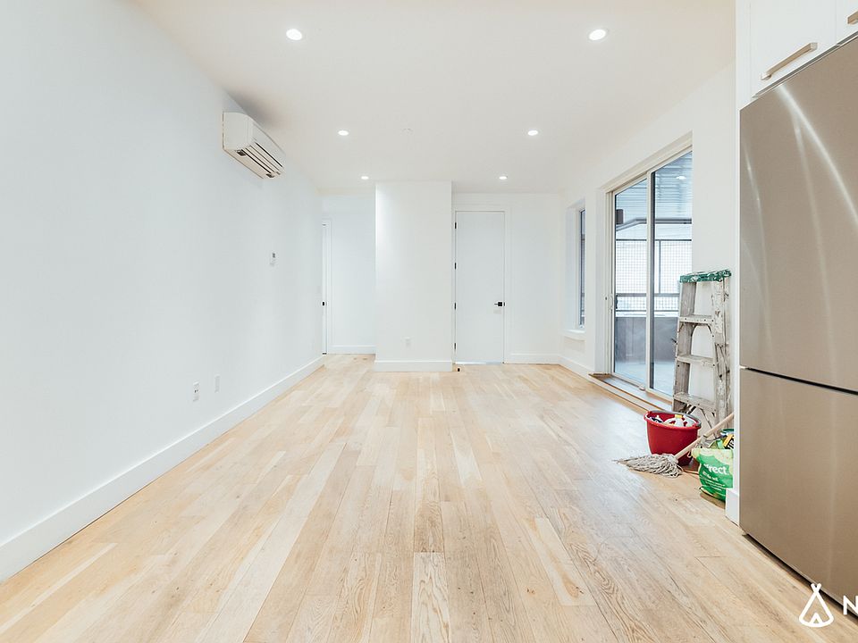 1st image of 246 Johnson Ave #1W