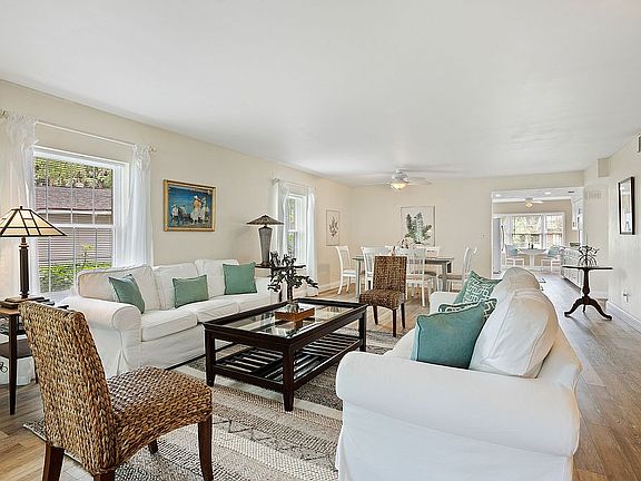 5th image of 101 W Park Shores Cir APT 7W