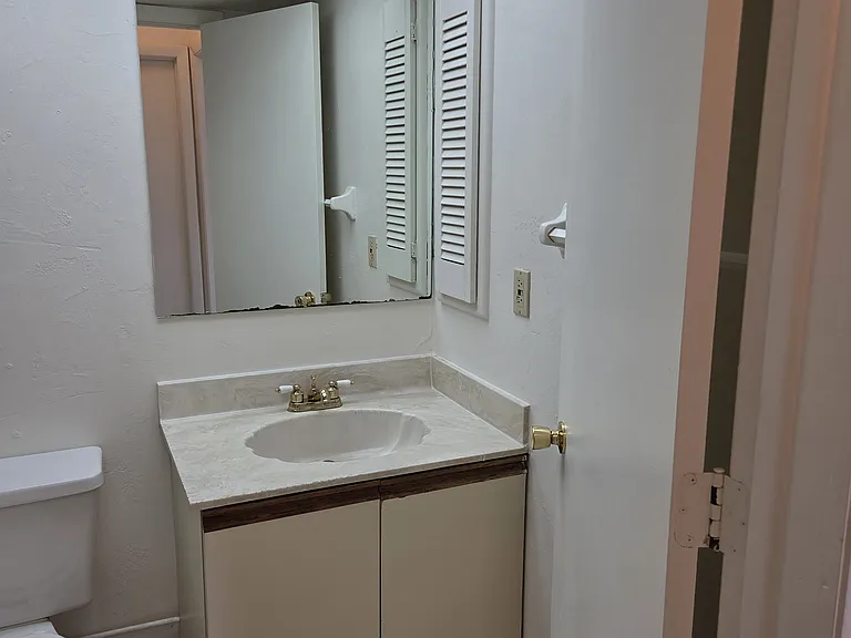 1210-1222 SE 8th St #1222-2 — Photo 11