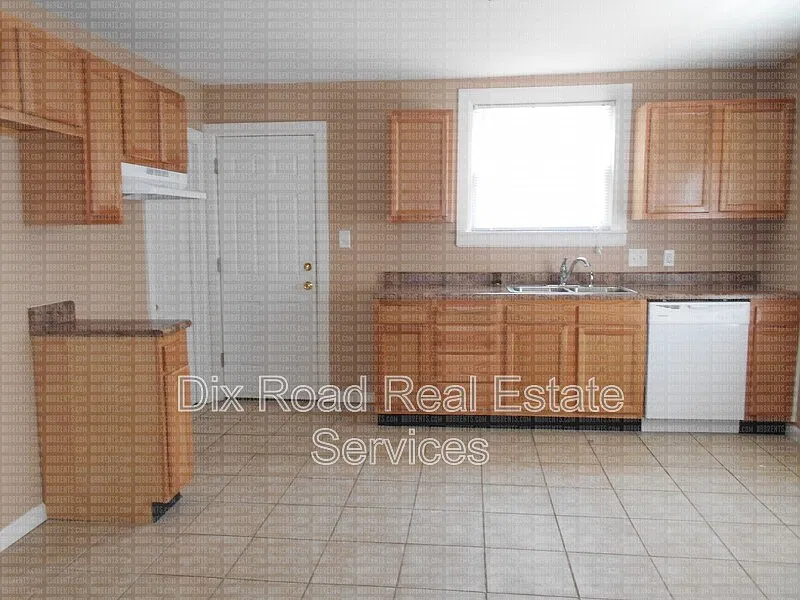2 bed, 1.0 bath, 874 sqft, $1,095 — Photo 4