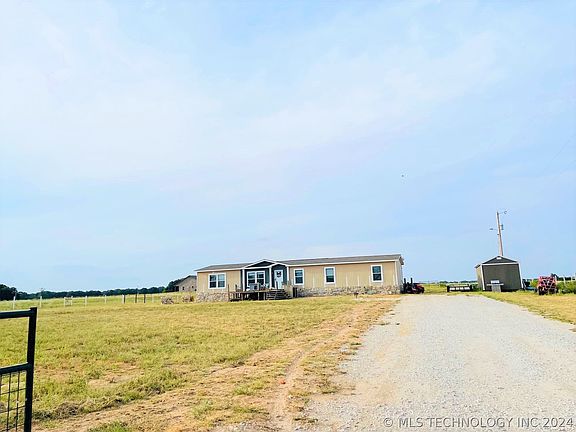 2nd image of 11726 Sandy Acres Trl