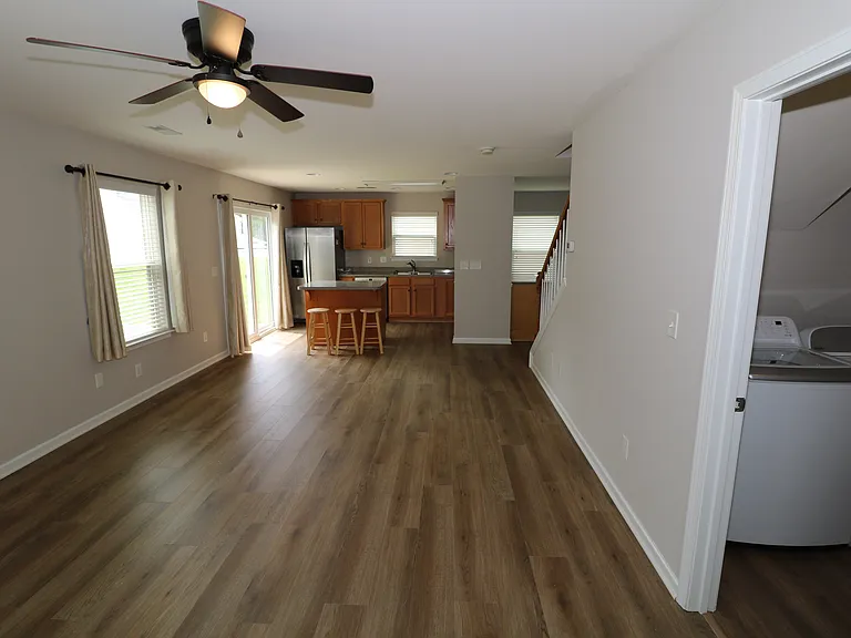 4022 Linsbury Ct — Photo 11