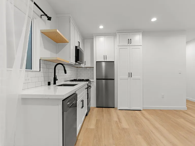 (Sr/Eu/Yo:B) 3280 Provon Lane — Photo 16