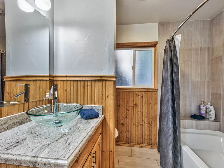 1640 Apache Ave — Photo 5