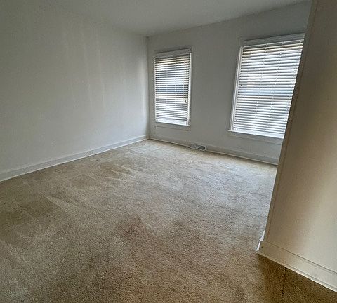 3rd image of 135 Fairground Ave
