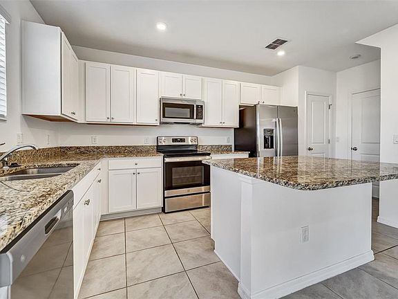 4th image of 6803 BRANHAM MILL COURT