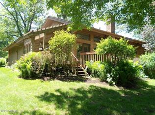 372 Lehigh Dr SE, Ada, MI 49301