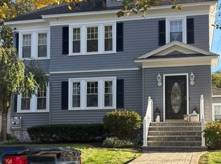 39 Frothingham St FLOOR 1, Lowell, MA 01852