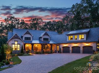 8921 Island Point Rd, Charlotte, NC 28278