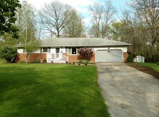 8277 Waters Dr, Macedonia, OH 44056