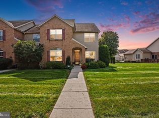 1314 Woodward Dr, Carlisle, PA 17013