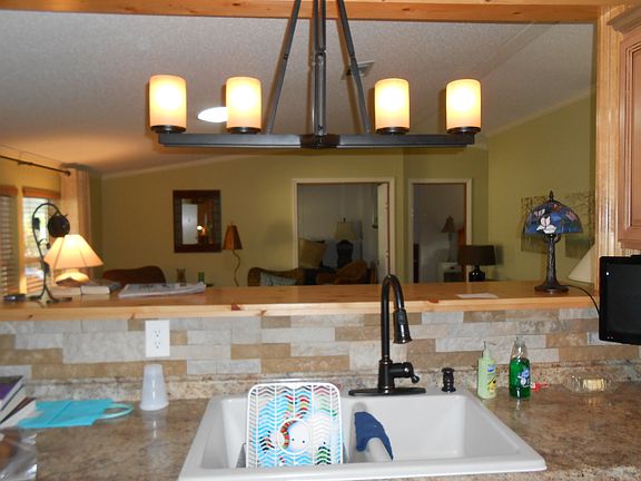 new countertops cabinets