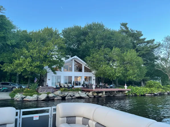 (undisclosed Address), Tiverton, RI 02878