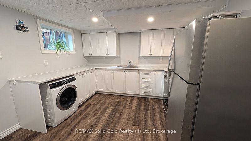 Kitchener House for rent - 1 Bedroom — photo 3