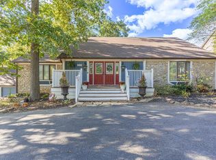 2221 Fairview Dr, Owensboro, KY 42303