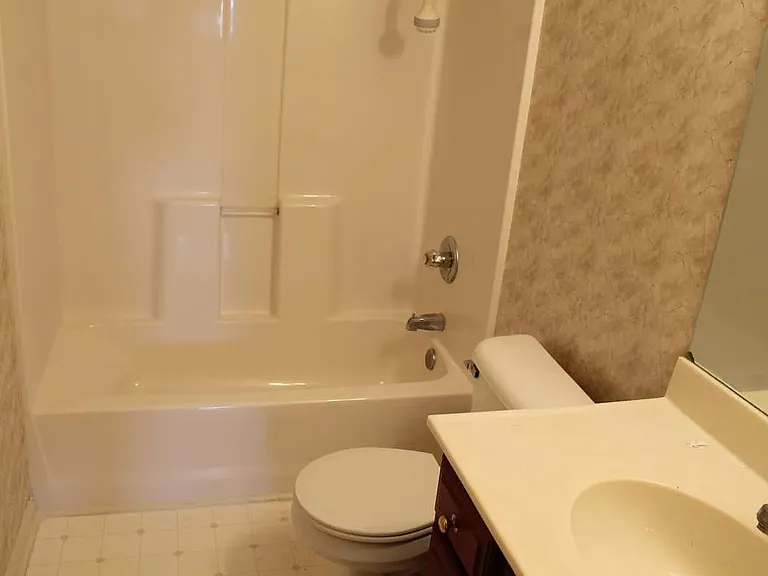 3205 Forest Hill Ct — Photo 10