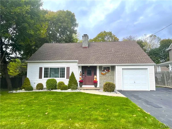 141 Higby Rd, Utica, NY 13501