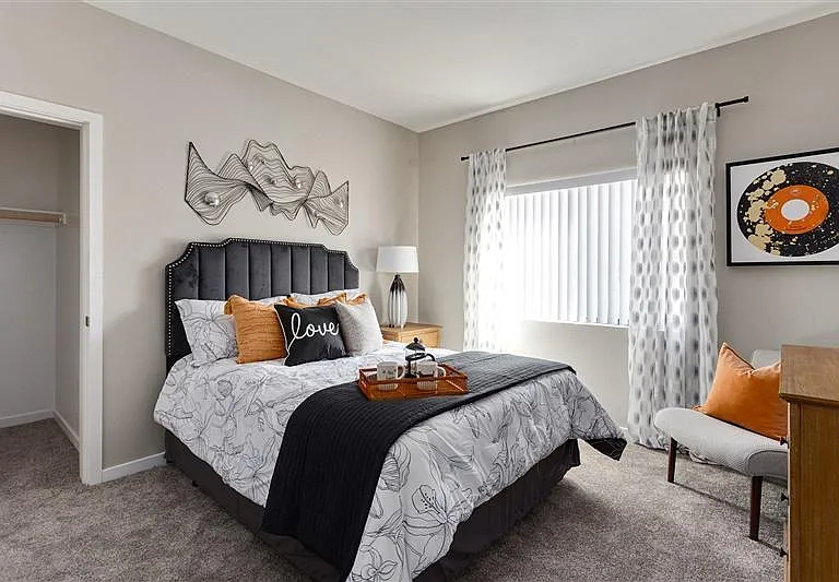 Avari Modern Apartments — Photo 11