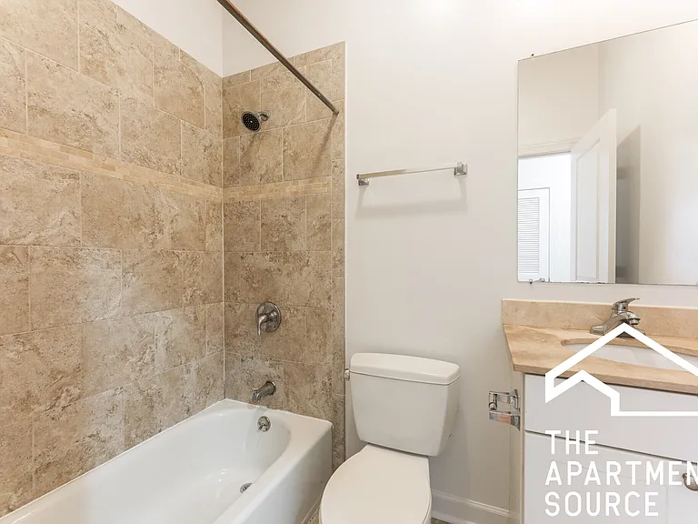 4710 N Sheridan Rd #22S — Photo 13