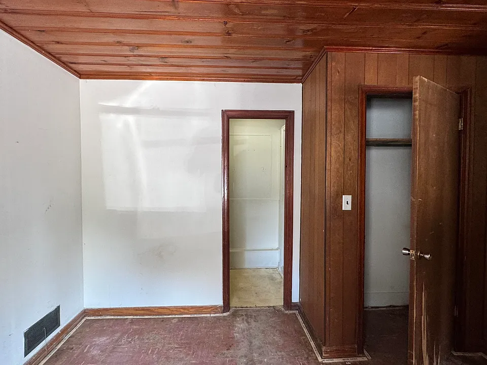 1950 N Illinois Ave #4