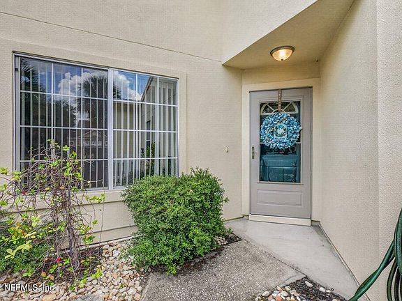 5th image of 74 FOX VALLEY Drive