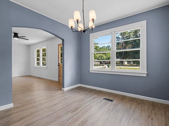 5th image of 518 Laurens Ave