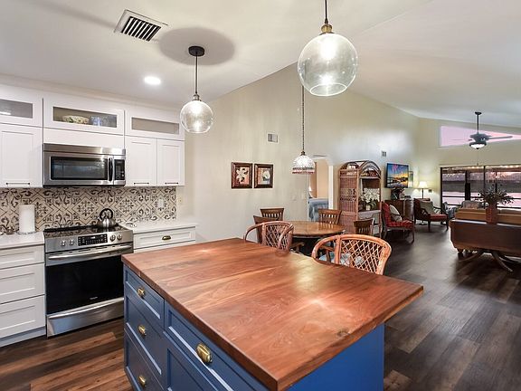 4th image of 5400 34th St W APT 15H