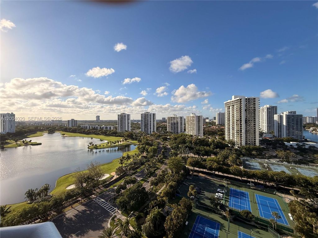20185 E Country Club Dr APT 1907, Aventura, FL 33180