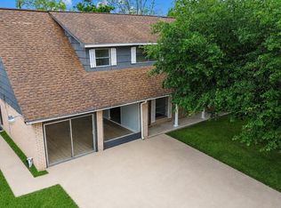 5515 Greylog Dr, Houston, TX 77048