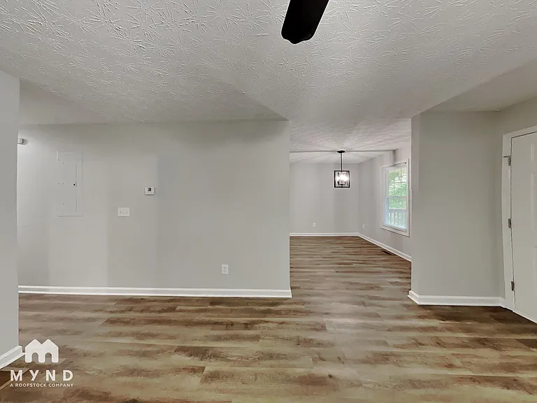 316 Eleanor Dr — Photo 9