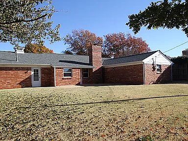 3rd image of 2720 NW 111th St
