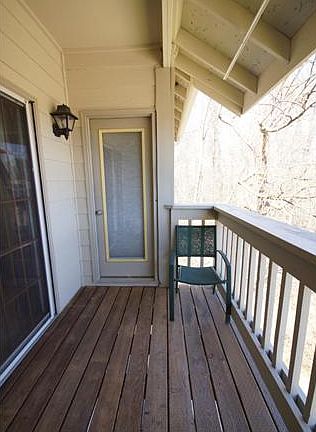 5th image of 2308 Yellowstone Park Ct APT E