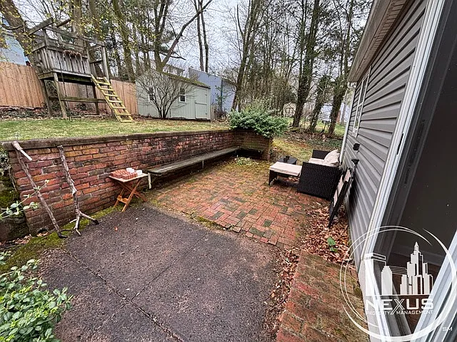 22 Edgewater Rd — Photo 23
