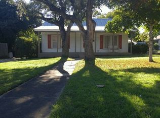 935 Myrta St, Kerrville, TX 78028