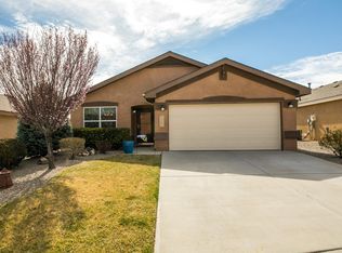8056 Tuscarora Rd NW, Albuquerque, NM 87114