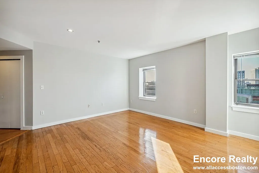 Building Photo - 538 Commonwealth Ave #7D