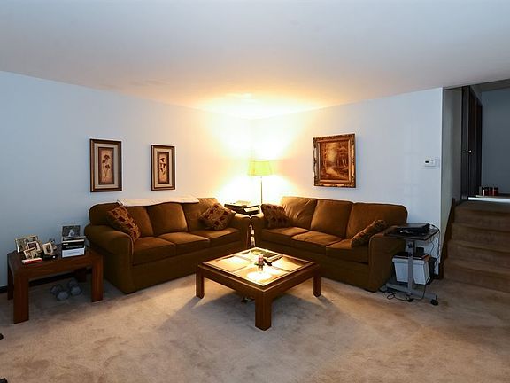 5th image of 15231 La Crosse Ave