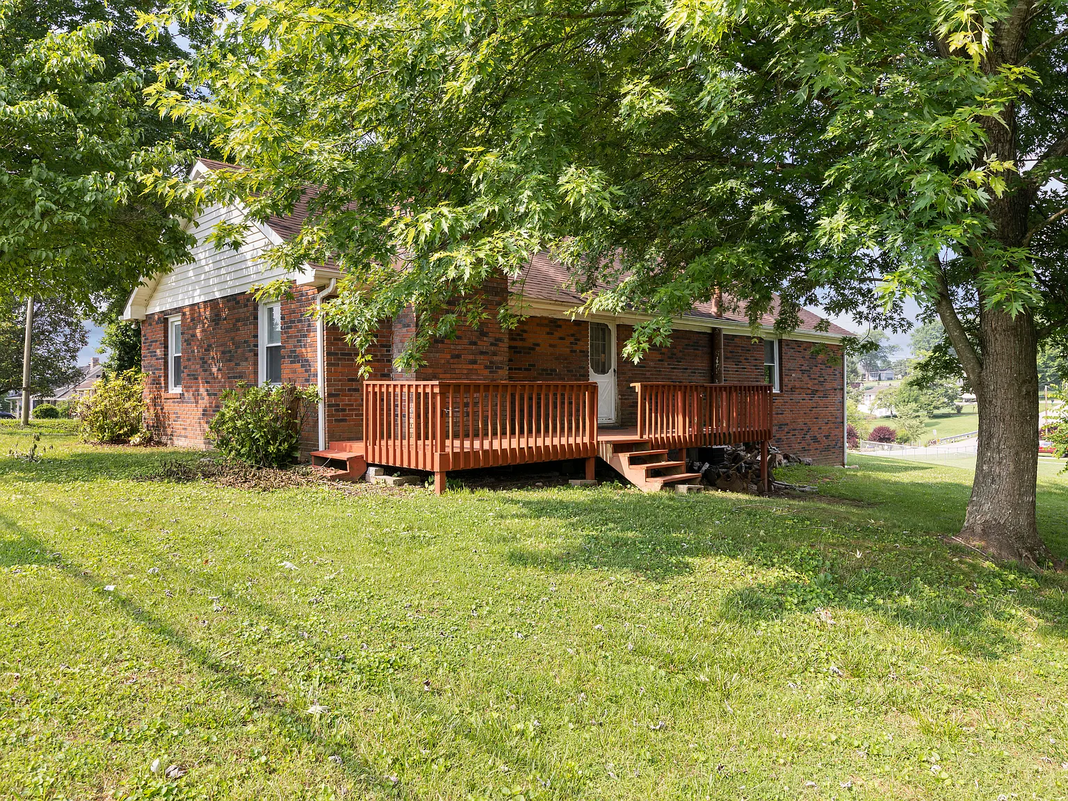 2 bed, 1375 sqft, $1,400 — Photo 2