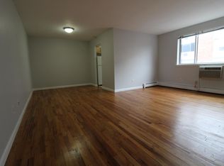 698 Farmington Ave APT 106, West Hartford, CT 06119