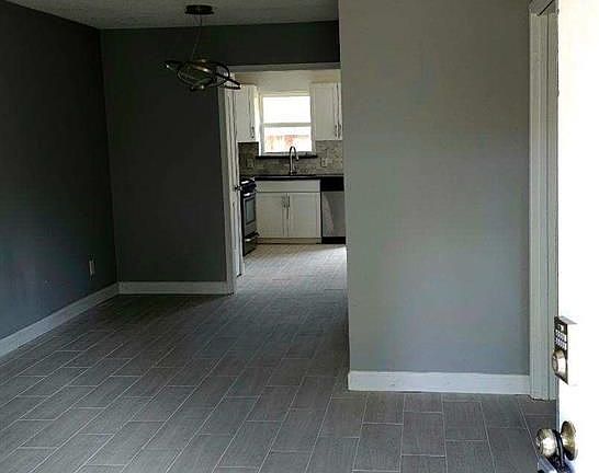 2nd image of 1103 W Tri Oaks Ln APT 174