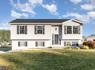 341 Cortland Cir, Shippensburg, PA 17257