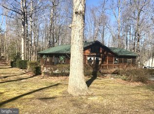 340 Clubhouse Dr, Lusby, MD 20657